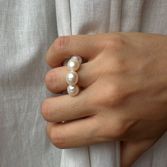 STATEMENT PEARL RING